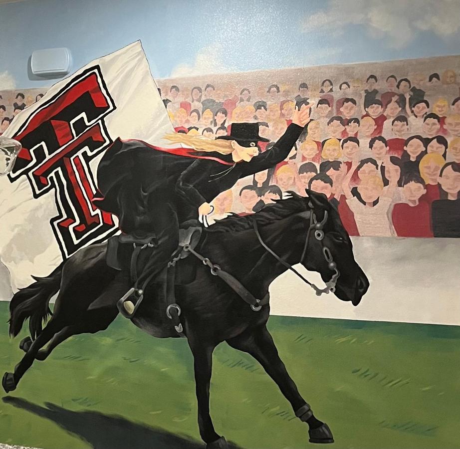 Luxury Retreat Near Texas Tech